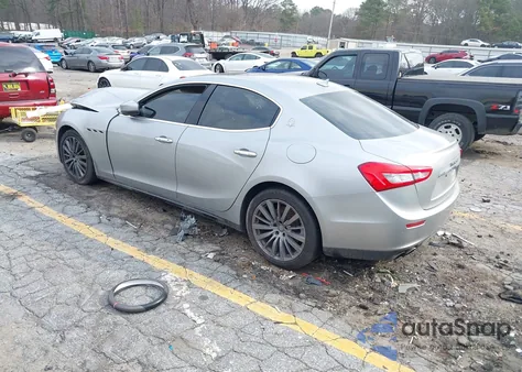 2017 Maserati Ghibli z USA, uszkodzony, nr VIN ZAM57XSA2H1203487